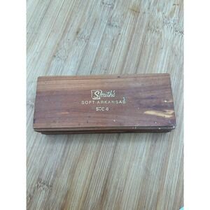 Smith's STC-6 Soft Arkansas Sharpening Stone‎ In Cedar Case